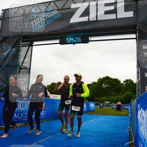 30.08.2026 - Elbe Triathlon Hamburg LAZAROV Photography http://msf.ph/oto/10091966 30.08.2026 16:18:31 Ziel  meine-sportfotos.de