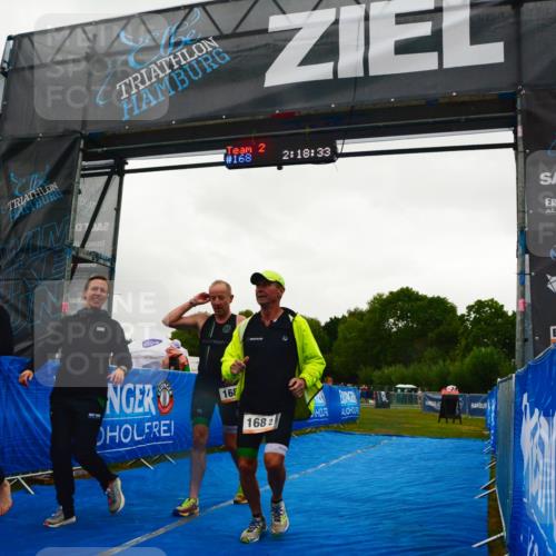 30.08.2026 - Elbe Triathlon Hamburg LAZAROV Photography http://msf.ph/oto/10091968 30.08.2026 16:18:32 Ziel  meine-sportfotos.de