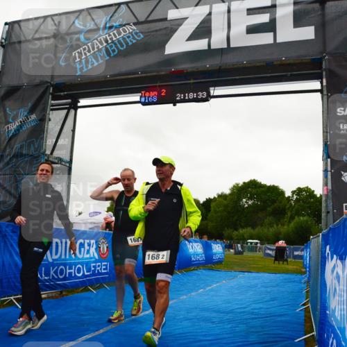 30.08.2026 - Elbe Triathlon Hamburg LAZAROV Photography http://msf.ph/oto/10091969 30.08.2026 16:18:32 Ziel  meine-sportfotos.de