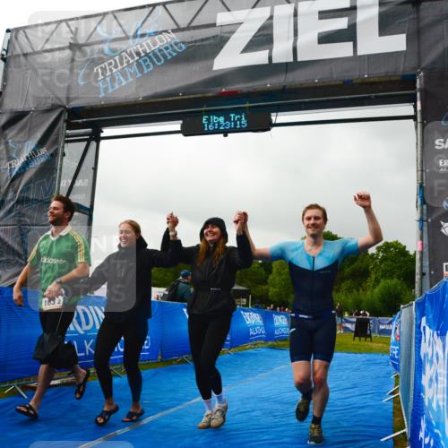 30.08.2026 - Elbe Triathlon Hamburg LAZAROV Photography http://msf.ph/oto/10091984 30.08.2026 16:23:14 Ziel  meine-sportfotos.de