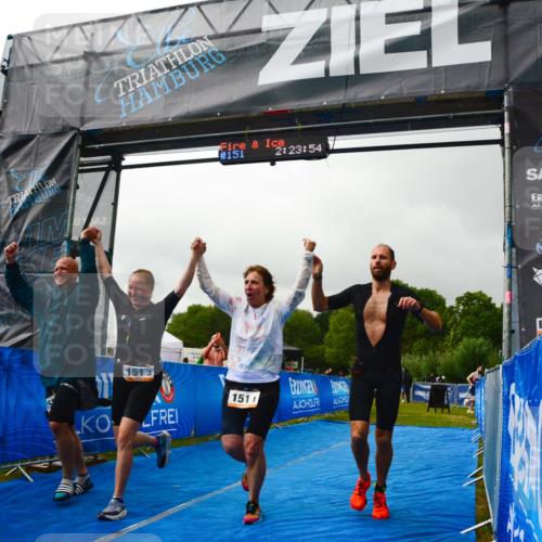 30.08.2026 - Elbe Triathlon Hamburg LAZAROV Photography http://msf.ph/oto/10091989 30.08.2026 16:23:52 Ziel  meine-sportfotos.de