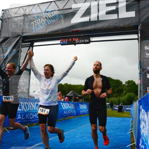30.08.2026 - Elbe Triathlon Hamburg LAZAROV Photography http://msf.ph/oto/10091991 30.08.2026 16:23:52 Ziel  meine-sportfotos.de