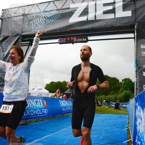 30.08.2026 - Elbe Triathlon Hamburg LAZAROV Photography http://msf.ph/oto/10091993 30.08.2026 16:23:53 Ziel  meine-sportfotos.de