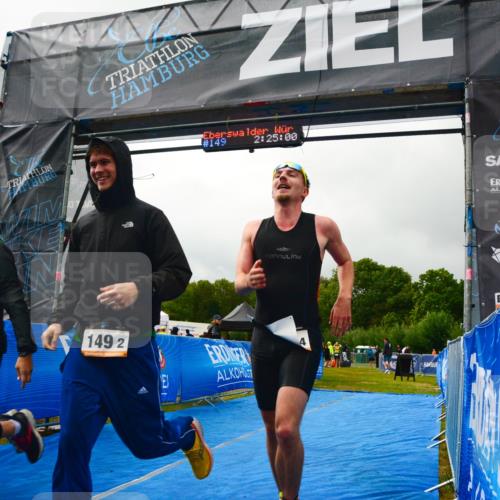 30.08.2026 - Elbe Triathlon Hamburg LAZAROV Photography http://msf.ph/oto/10091998 30.08.2026 16:24:58 Ziel  meine-sportfotos.de