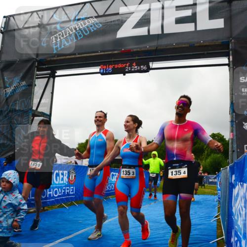 30.08.2026 - Elbe Triathlon Hamburg LAZAROV Photography http://msf.ph/oto/10092010 30.08.2026 16:25:54 Ziel  meine-sportfotos.de