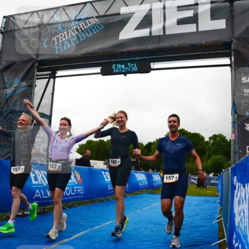 30.08.2026 - Elbe Triathlon Hamburg LAZAROV Photography http://msf.ph/oto/10092021 30.08.2026 16:27:30 Ziel  meine-sportfotos.de