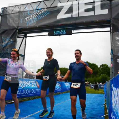 30.08.2026 - Elbe Triathlon Hamburg LAZAROV Photography http://msf.ph/oto/10092023 30.08.2026 16:27:30 Ziel  meine-sportfotos.de