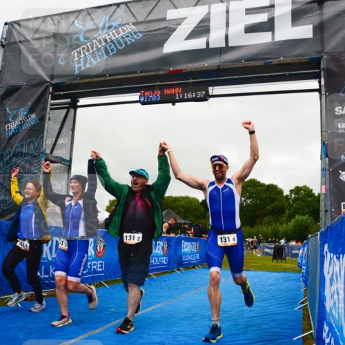 30.08.2026 - Elbe Triathlon Hamburg LAZAROV Photography http://msf.ph/oto/10092032 30.08.2026 16:30:26 Ziel  meine-sportfotos.de