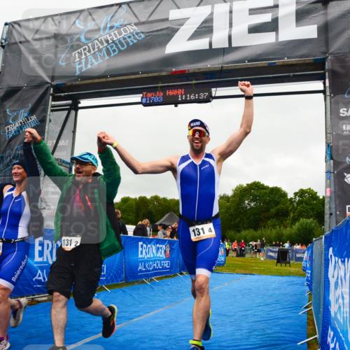 30.08.2026 - Elbe Triathlon Hamburg LAZAROV Photography http://msf.ph/oto/10092034 30.08.2026 16:30:26 Ziel  meine-sportfotos.de