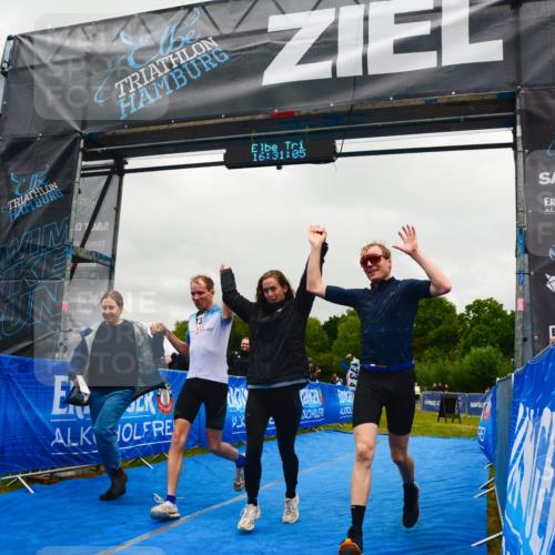 30.08.2026 - Elbe Triathlon Hamburg LAZAROV Photography http://msf.ph/oto/10092049 30.08.2026 16:31:04 Ziel  meine-sportfotos.de