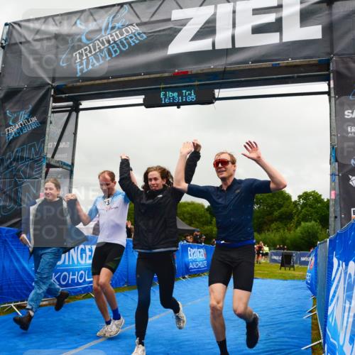 30.08.2026 - Elbe Triathlon Hamburg LAZAROV Photography http://msf.ph/oto/10092051 30.08.2026 16:31:04 Ziel  meine-sportfotos.de