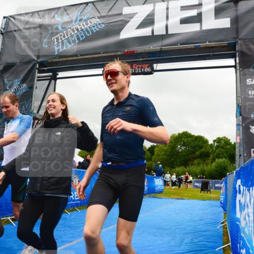 30.08.2026 - Elbe Triathlon Hamburg LAZAROV Photography http://msf.ph/oto/10092056 30.08.2026 16:31:05 Ziel  meine-sportfotos.de