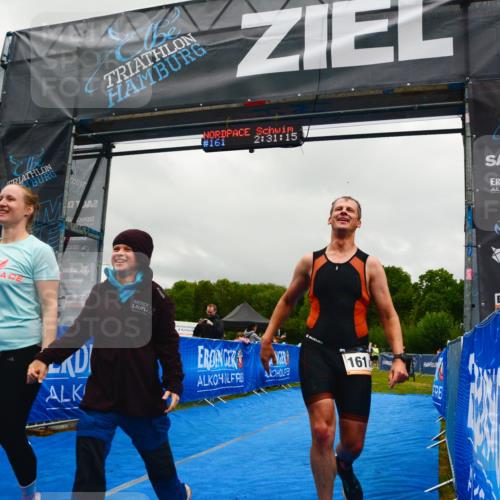 30.08.2026 - Elbe Triathlon Hamburg LAZAROV Photography http://msf.ph/oto/10092070 30.08.2026 16:31:14 Ziel  meine-sportfotos.de