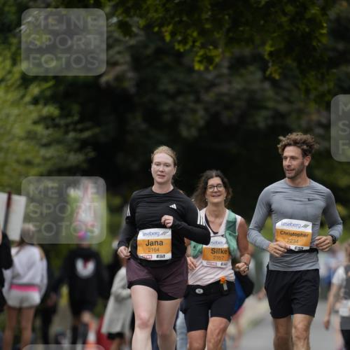 30.08.2026 - Blankeneser Heldenlauf Patografie http://msf.ph/oto/10092077 30.08.2026 12:27:07 Ziel 2677, 2777, 2828, 4062, 4276 meine-sportfotos.de