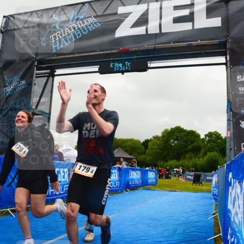 30.08.2026 - Elbe Triathlon Hamburg LAZAROV Photography http://msf.ph/oto/10092080 30.08.2026 16:31:31 Ziel  meine-sportfotos.de