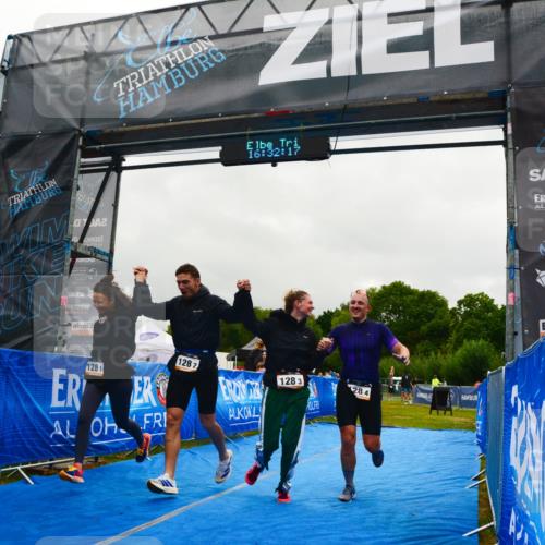 30.08.2026 - Elbe Triathlon Hamburg LAZAROV Photography http://msf.ph/oto/10092082 30.08.2026 16:32:16 Ziel  meine-sportfotos.de