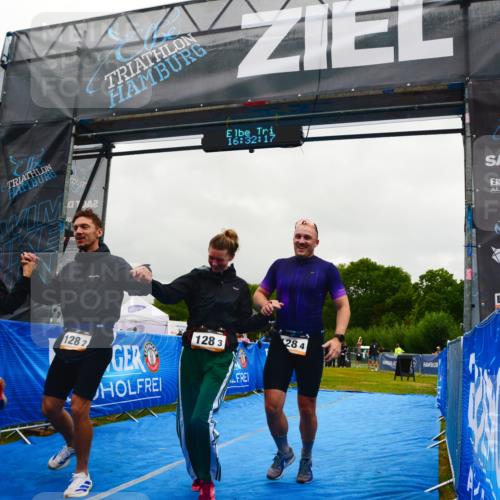 30.08.2026 - Elbe Triathlon Hamburg LAZAROV Photography http://msf.ph/oto/10092088 30.08.2026 16:32:17 Ziel  meine-sportfotos.de