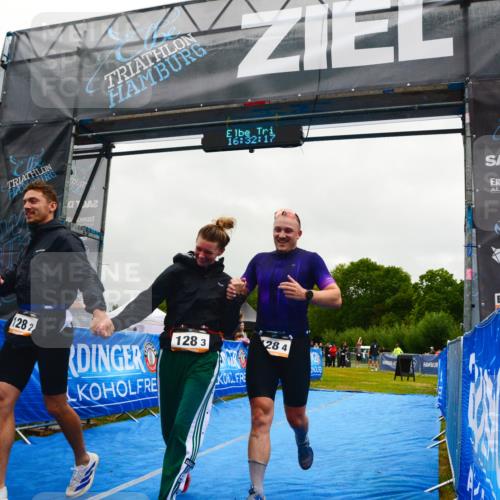30.08.2026 - Elbe Triathlon Hamburg LAZAROV Photography http://msf.ph/oto/10092090 30.08.2026 16:32:17 Ziel  meine-sportfotos.de