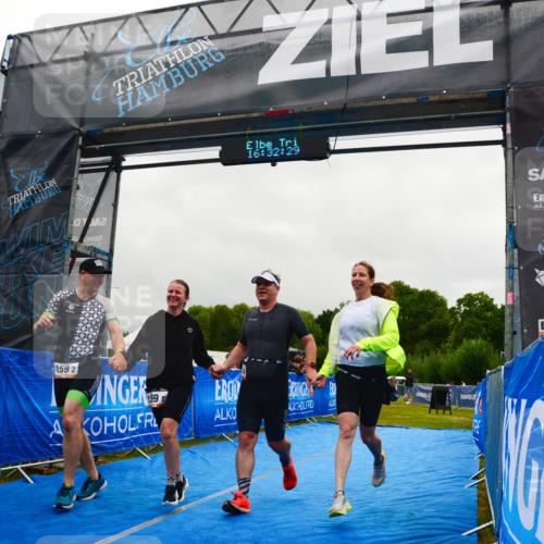 30.08.2026 - Elbe Triathlon Hamburg LAZAROV Photography http://msf.ph/oto/10092096 30.08.2026 16:32:29 Ziel  meine-sportfotos.de