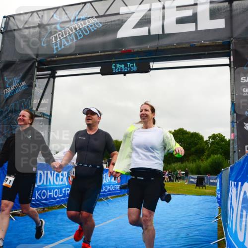 30.08.2026 - Elbe Triathlon Hamburg LAZAROV Photography http://msf.ph/oto/10092101 30.08.2026 16:32:29 Ziel  meine-sportfotos.de