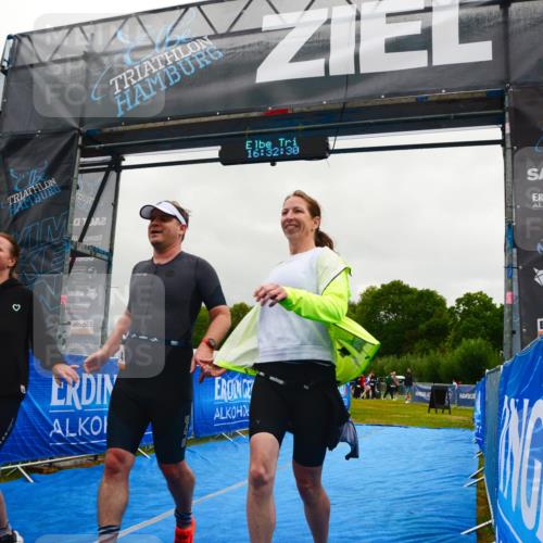 30.08.2026 - Elbe Triathlon Hamburg LAZAROV Photography http://msf.ph/oto/10092103 30.08.2026 16:32:30 Ziel  meine-sportfotos.de