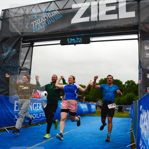 30.08.2026 - Elbe Triathlon Hamburg LAZAROV Photography http://msf.ph/oto/10092105 30.08.2026 16:33:40 Ziel  meine-sportfotos.de