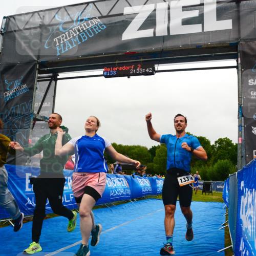 30.08.2026 - Elbe Triathlon Hamburg LAZAROV Photography http://msf.ph/oto/10092109 30.08.2026 16:33:41 Ziel  meine-sportfotos.de