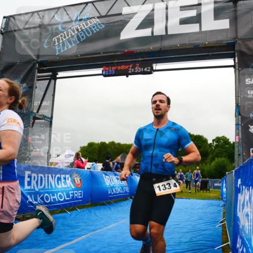 30.08.2026 - Elbe Triathlon Hamburg LAZAROV Photography http://msf.ph/oto/10092115 30.08.2026 16:33:41 Ziel  meine-sportfotos.de