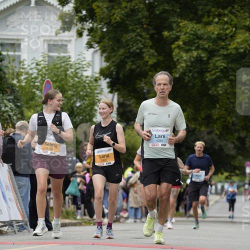 30.08.2026 - Blankeneser Heldenlauf Patografie http://msf.ph/oto/10092130 30.08.2026 12:27:50 Ziel 2366, 2827, 4195, 4212, 4213, 4289 meine-sportfotos.de