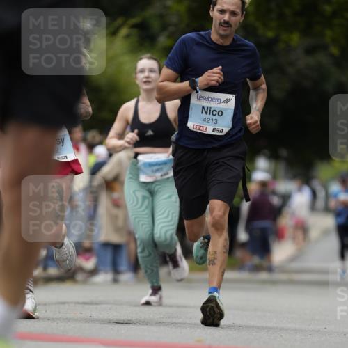 30.08.2026 - Blankeneser Heldenlauf Patografie http://msf.ph/oto/10092134 30.08.2026 12:27:53 Ziel 2366, 2827, 4195, 4212, 4213, 4289, 4463 meine-sportfotos.de