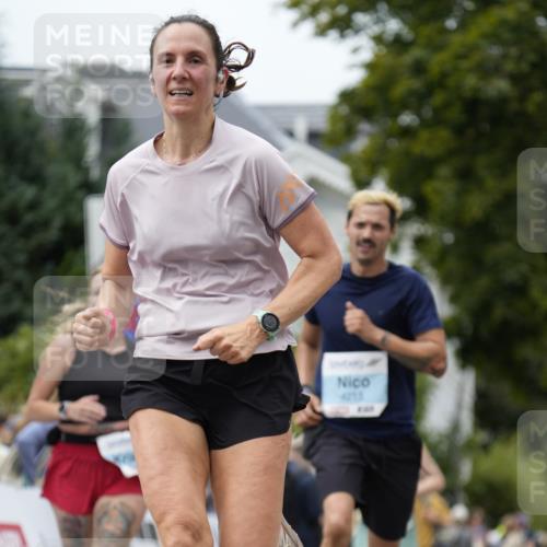 30.08.2026 - Blankeneser Heldenlauf Patografie http://msf.ph/oto/10092140 30.08.2026 12:27:55 Ziel 2366, 2827, 4195, 4212, 4213, 4289, 4463 meine-sportfotos.de