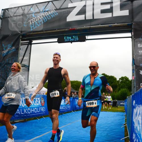 30.08.2026 - Elbe Triathlon Hamburg LAZAROV Photography http://msf.ph/oto/10092149 30.08.2026 16:34:29 Ziel  meine-sportfotos.de