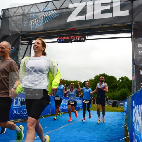 30.08.2026 - Elbe Triathlon Hamburg LAZAROV Photography http://msf.ph/oto/10092163 30.08.2026 16:34:34 Ziel  meine-sportfotos.de