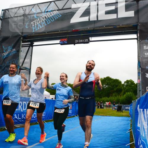 30.08.2026 - Elbe Triathlon Hamburg LAZAROV Photography http://msf.ph/oto/10092172 30.08.2026 16:34:35 Ziel  meine-sportfotos.de
