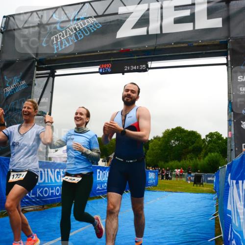 30.08.2026 - Elbe Triathlon Hamburg LAZAROV Photography http://msf.ph/oto/10092175 30.08.2026 16:34:35 Ziel  meine-sportfotos.de