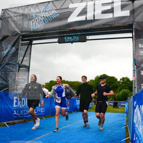 30.08.2026 - Elbe Triathlon Hamburg LAZAROV Photography http://msf.ph/oto/10092210 30.08.2026 16:37:26 Ziel  meine-sportfotos.de