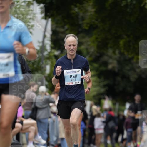 30.08.2026 - Blankeneser Heldenlauf Patografie http://msf.ph/oto/10092218 30.08.2026 12:28:52 Ziel 2816, 4045, 4085, 4149, 4287 meine-sportfotos.de