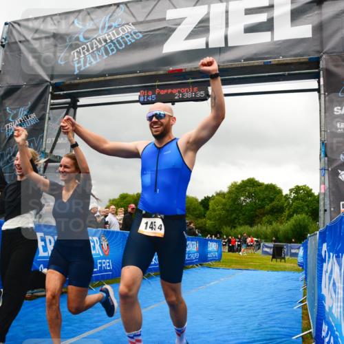 30.08.2026 - Elbe Triathlon Hamburg LAZAROV Photography http://msf.ph/oto/10092226 30.08.2026 16:38:34 Ziel  meine-sportfotos.de
