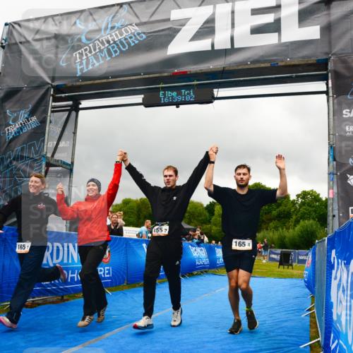 30.08.2026 - Elbe Triathlon Hamburg LAZAROV Photography http://msf.ph/oto/10092234 30.08.2026 16:39:01 Ziel  meine-sportfotos.de