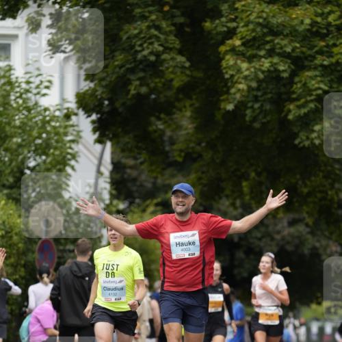 30.08.2026 - Blankeneser Heldenlauf Patografie http://msf.ph/oto/10092235 30.08.2026 12:29:09 Ziel 2623, 2861, 4003, 4132, 4230 meine-sportfotos.de