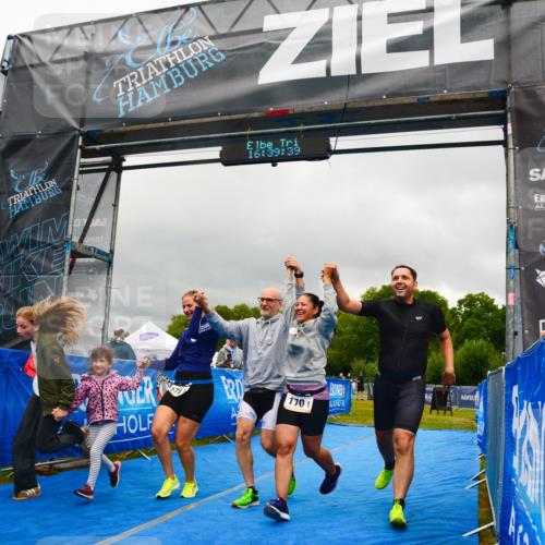30.08.2026 - Elbe Triathlon Hamburg LAZAROV Photography http://msf.ph/oto/10092245 30.08.2026 16:39:38 Ziel  meine-sportfotos.de