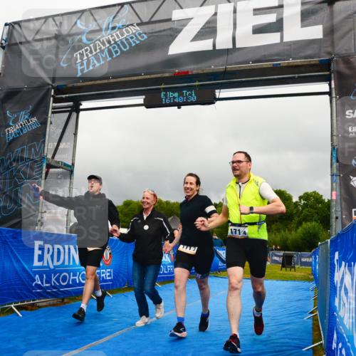 30.08.2026 - Elbe Triathlon Hamburg LAZAROV Photography http://msf.ph/oto/10092255 30.08.2026 16:40:29 Ziel  meine-sportfotos.de