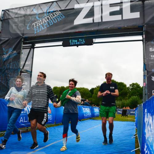 30.08.2026 - Elbe Triathlon Hamburg LAZAROV Photography http://msf.ph/oto/10092279 30.08.2026 16:44:46 Ziel  meine-sportfotos.de