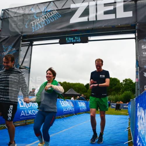 30.08.2026 - Elbe Triathlon Hamburg LAZAROV Photography http://msf.ph/oto/10092285 30.08.2026 16:44:47 Ziel  meine-sportfotos.de