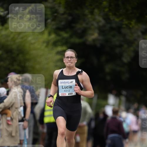 30.08.2026 - Blankeneser Heldenlauf Patografie http://msf.ph/oto/10092287 30.08.2026 12:29:57 Ziel 4254, 4313 meine-sportfotos.de