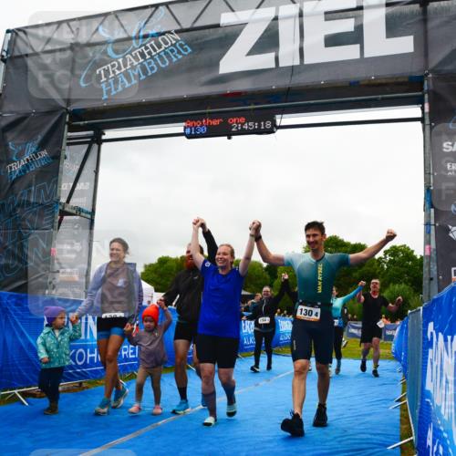 30.08.2026 - Elbe Triathlon Hamburg LAZAROV Photography http://msf.ph/oto/10092288 30.08.2026 16:45:17 Ziel  meine-sportfotos.de