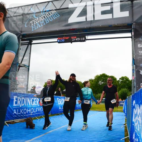 30.08.2026 - Elbe Triathlon Hamburg LAZAROV Photography http://msf.ph/oto/10092299 30.08.2026 16:45:20 Ziel  meine-sportfotos.de