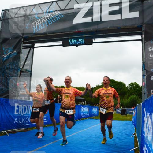 30.08.2026 - Elbe Triathlon Hamburg LAZAROV Photography http://msf.ph/oto/10092321 30.08.2026 16:49:52 Ziel  meine-sportfotos.de