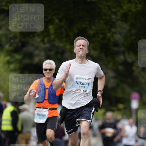 30.08.2026 - Blankeneser Heldenlauf Patografie http://msf.ph/oto/10092347 30.08.2026 12:30:52 Ziel 4159, 4458 meine-sportfotos.de