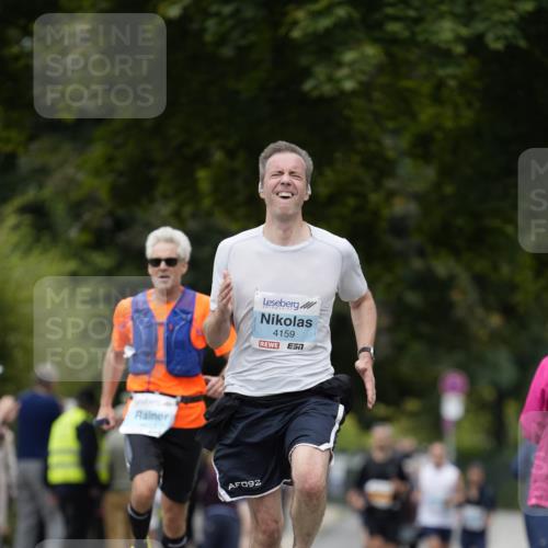 30.08.2026 - Blankeneser Heldenlauf Patografie http://msf.ph/oto/10092351 30.08.2026 12:30:53 Ziel 4013, 4159, 4458 meine-sportfotos.de